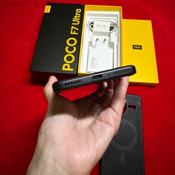 POCO F7 Ultra Black รูปที่ 4