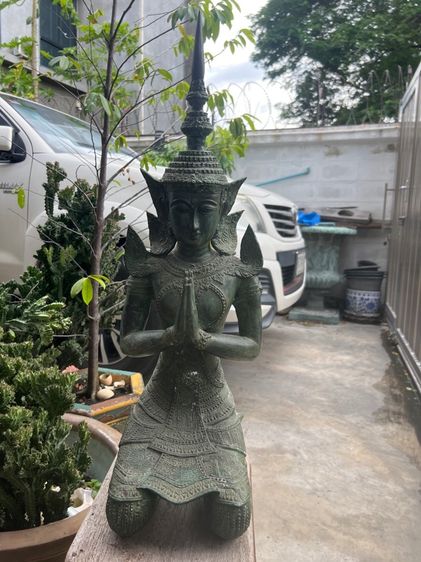 เทวดาทองเหลืองเก่า