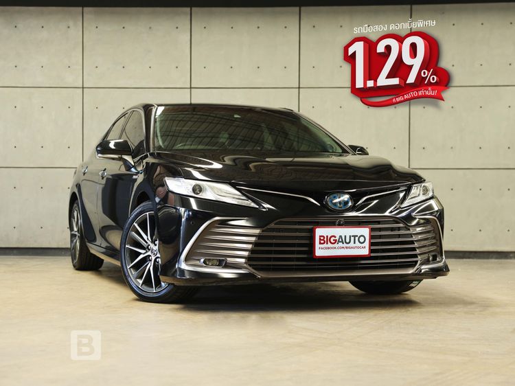 รถ Toyota Camry 2.5 HEV Premium Luxury สี ดำ