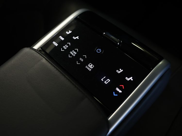 Toyota Camry 2022 2.5 HEV Premium Luxury Sedan ไฮบริด ไม่ติดแก๊ส เกียร์อัตโนมัติ ดำ รูปที่ 3