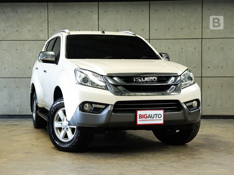 รถ Isuzu MU-X 2.5 สี ขาว