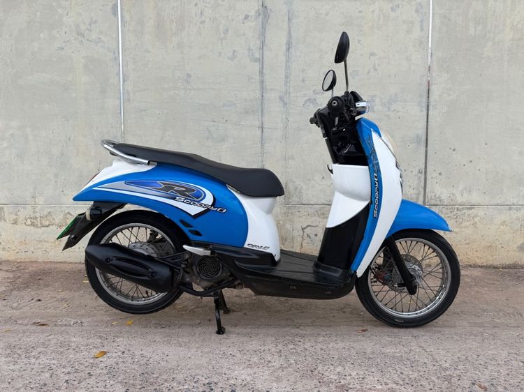 Honda Scoopy-i หัวฉีด ประหยัดน้ำมัน สีน้ำเงิน-ขาว