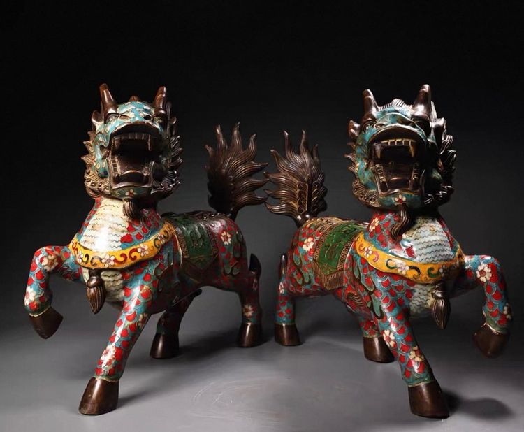 ✨รูปปั้นกิเลนคู่ลงยา (Cloisonne Enamel) 