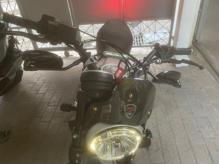 DUCATI SCRAMBLER 800
