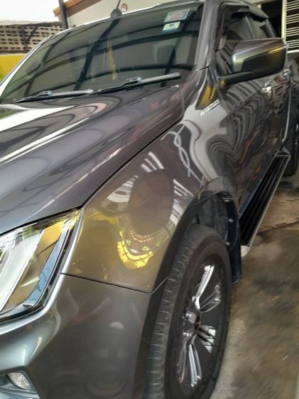 รถ Isuzu D-MAX 1.9 Hi-Lander Z สี เทา