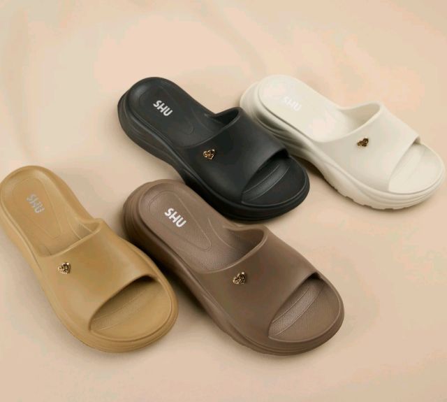 รองเท้าแตะแบบลำลอง ขาว หนัง PU UK 4.5 | EU 37 1/3 | US 6 รองเท้า SHU GUMMIES