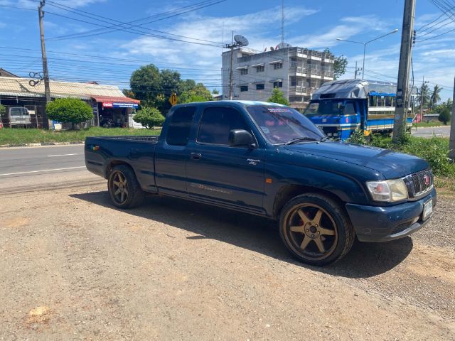 Toyota Hilux Tiger D4D 2003 รุ่นย่อยอื่นๆ ดีเซล เกียร์ธรรมดา น้ำเงิน