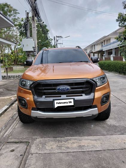 รถ Ford Ranger 2.0 Hi-Rider Wildtrak สี ส้ม