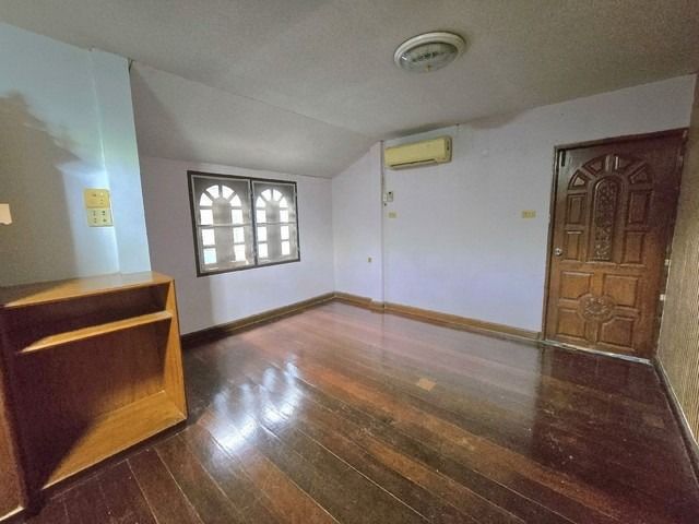 ให้เช่า บ้านเดี่ยว2ชั้น 51ตรว.4ห้องนอน อยู่ถ.เลียบคลองทวีวัฒนา21 เยื้องมหาลัยกรุงเทพธนบุรี รูปที่ 4