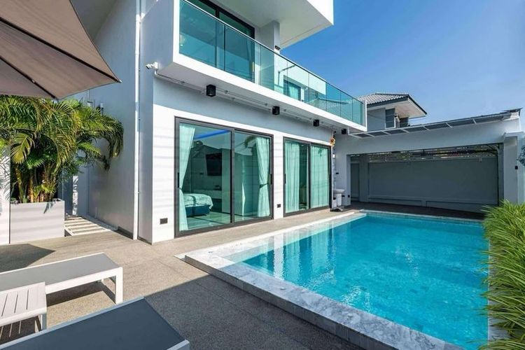 ตกแต่งครบ 2​ Story​ Luxury​ Pool​ Villa