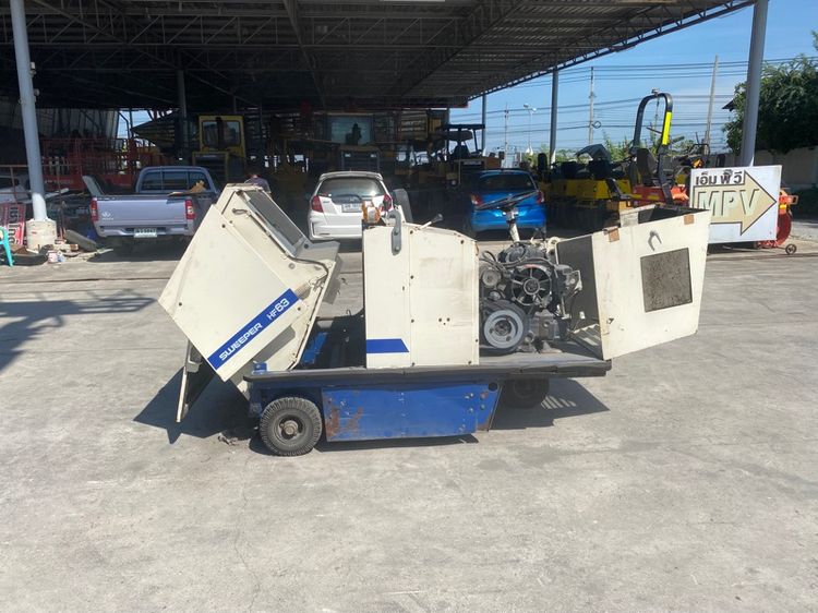 รถกวาดถนนดูดฝุ่น HOWA  รุ่น HF63  รถเก่านอกนำเข้า รูปที่ 9