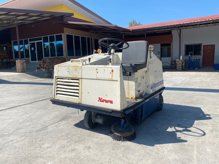 รถกวาดถนนดูดฝุ่น HOWA  รุ่น HF63  รถเก่านอกนำเข้า รูปที่ 2