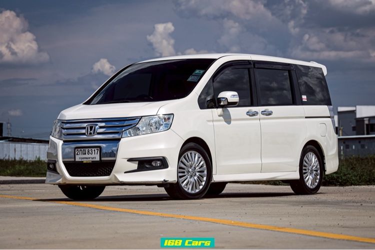 รถ Honda Stepwagon 2.0 EL สี ขาว