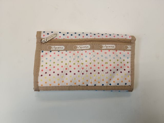 กระเป๋าสตางค์ LeSportsac