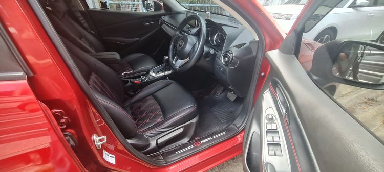 รถ Mazda Mazda 2 1.3 High Connect สี แดง