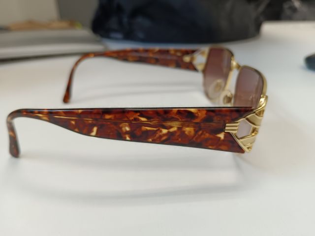 Florence Design (Linea Pitti) ถือเป็นแว่นตาวินเทจทางเลือก (Alternative Vintage Eyewear)  รูปที่ 3
