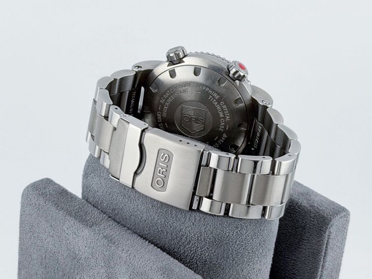 Oris Diver 1000m TT1 Titanium รูปที่ 10