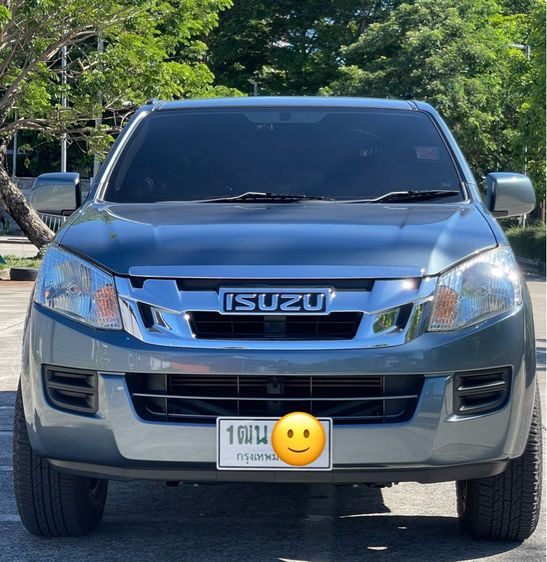 รถ Isuzu D-MAX 2.5 L สี เทา