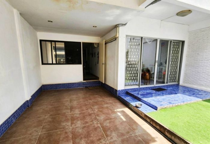 ไม่มี ใช่ Town House,Home Office, only ฿ 65,000, 4 BR  only 400 m. to Prompong BTS  รูปที่ 4