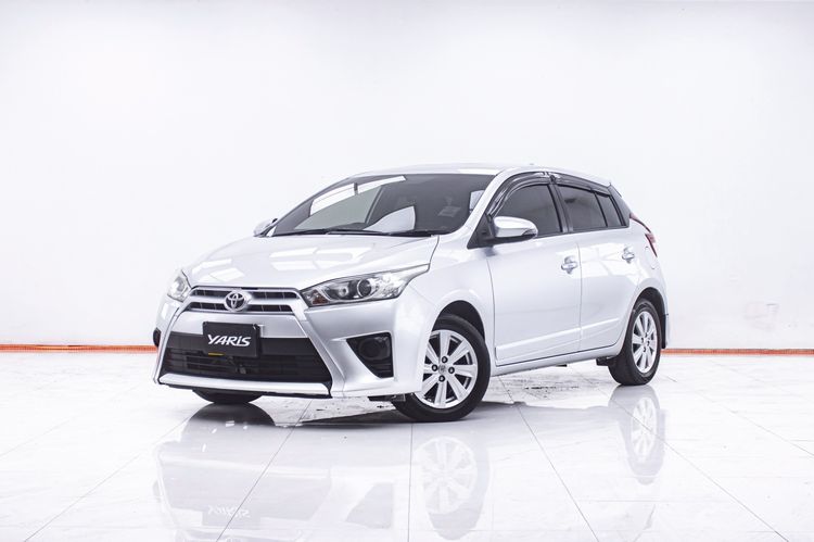 รถ Toyota Yaris 1.2 G สี เทา