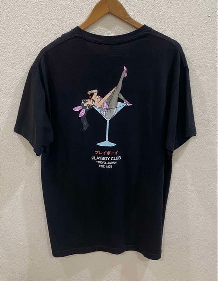 เสื้อยืด PLAYBOY CLUB แท้ 💯 size L ขนาด อก 22 ยาว 28 นิ้ว สภาพดีมาก สีดำเข้ม ลายสวย สกีนแน่นผ้านิ่มมาก หายากน่าสะสมครับ