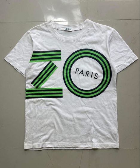 แขนสั้น ขาว อื่นๆ อื่นๆ เสื้อยืด KENZO แท้ 💯 size S ขนาด อก 18.5 ยาว 26.5 นิ้ว สภาพดีมาก สกีนโลโก้เต็ม ลายสวย ตำหนิป้ายไซด์หลุดเนื้อผ้ายืดหยุ่นดีมาก