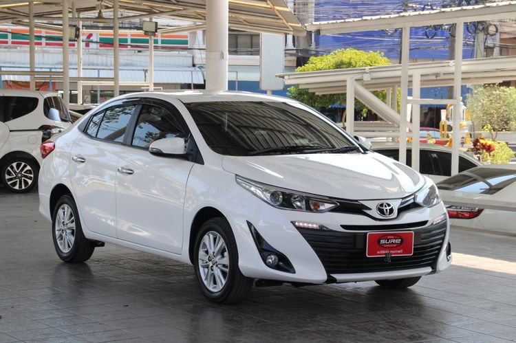 Toyota Yaris ATIV 2017 1.2 G Sedan เบนซิน ไม่ติดแก๊ส เกียร์อัตโนมัติ ขาว รูปที่ 3