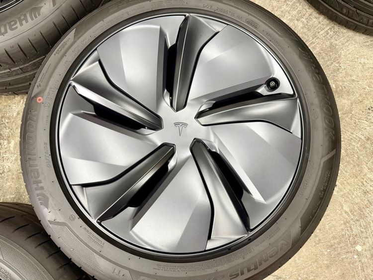 ล้อแม็ก TESLA MODEL Y JIUNIPER ขอบ 19” ถอดป้ายแดง ยาง HANKOOK 255-45R19 ปี 26 สีเส้นตุ่มหน้ายางยังอยู่ครบ รูปที่ 7