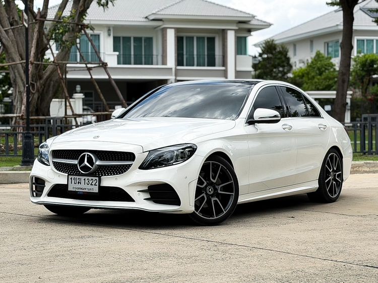 รถ Mercedes-Benz C-Class C220 สี ขาว