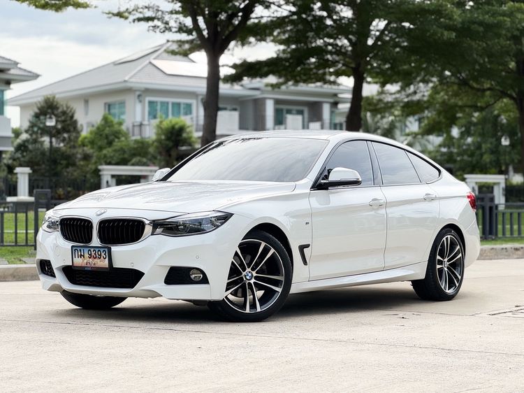 รถ BMW Series 3 320d สี ขาว