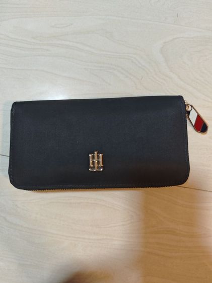 กระเป๋าสตางค์ Tommy 