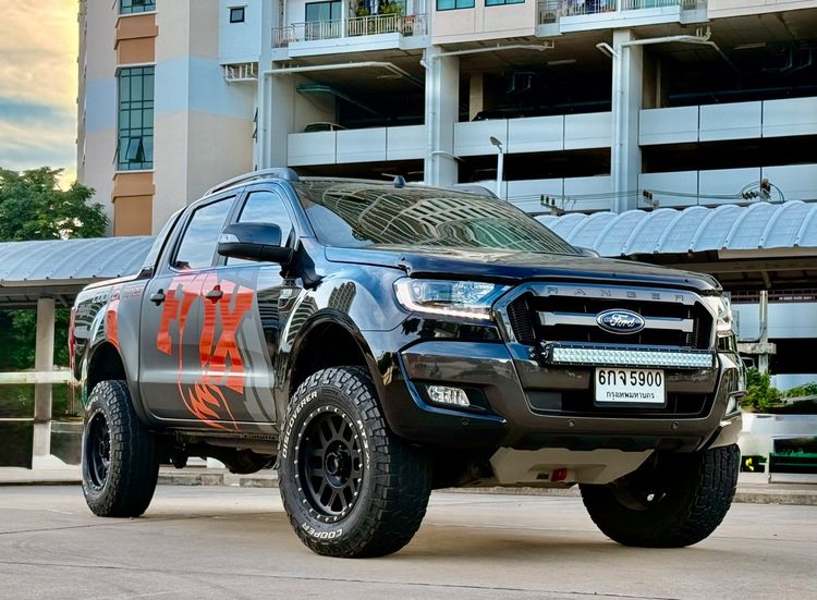 รถ Ford Ranger 3.2 Wildtrak 4WD สี ดำ