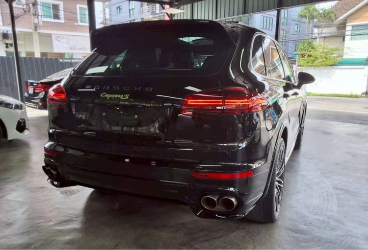 Porsche Cayenne 2016 3.0 E-Hybrid 4WD Sedan เบนซิน ไม่ติดแก๊ส เกียร์อัตโนมัติ ดำ รูปที่ 4