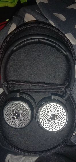 Mercedes-Benz AKG P104 Wireless Headphones  รูปที่ 2