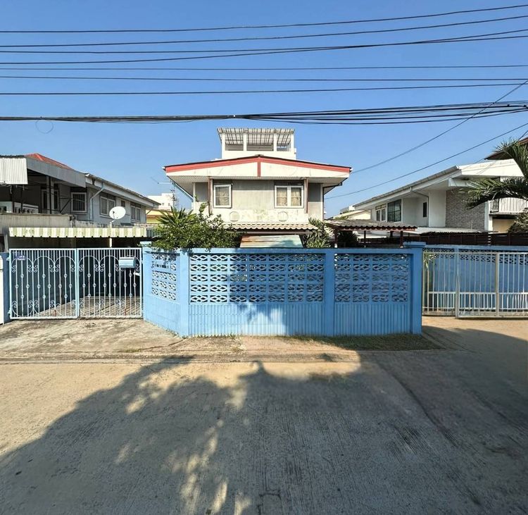 ขายบ้านเดี่ยว หมู่บ้านเสรี พระราม 9 ที่ดิน 74 ตร.ว 5 ห้องนอน ใกล้ เดอะไนน์ ใกล้ ม.รามคำแหง ถนนกว้างน่าอยู่ ใกล้ The nine rama9 มอเตอร์เวย์ ส
