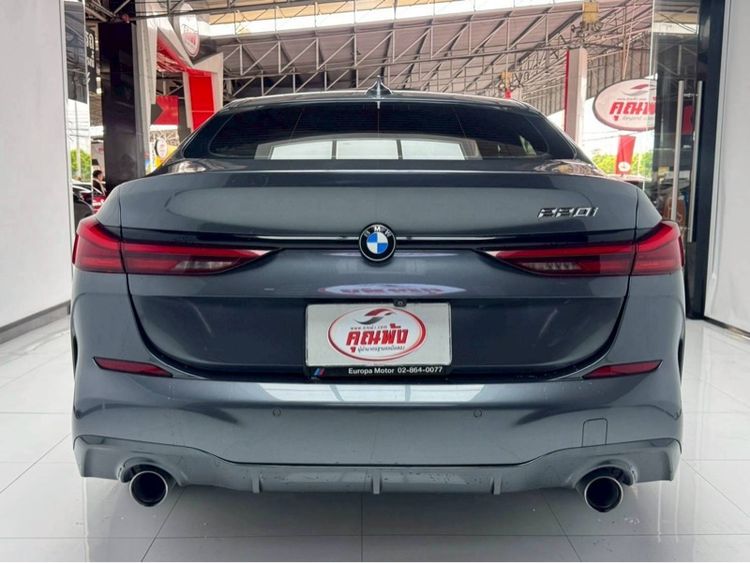 BMW Series 2 2021 220i Sedan เบนซิน ไม่ติดแก๊ส เกียร์อัตโนมัติ ขาว รูปที่ 3