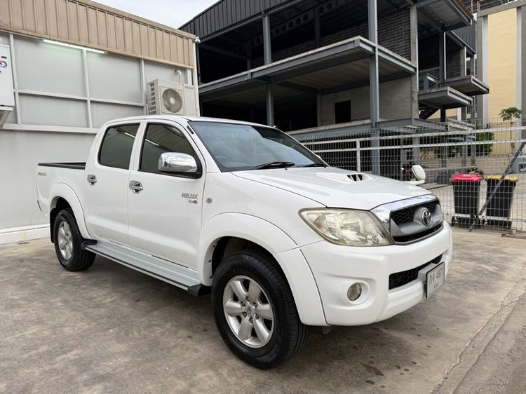 รถ Toyota Hilux Vigo 2.5 E Prerunner สี ขาว