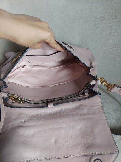 กระเป๋าถือ Miu Miu สีชมพูอ่อน รูปที่ 16
