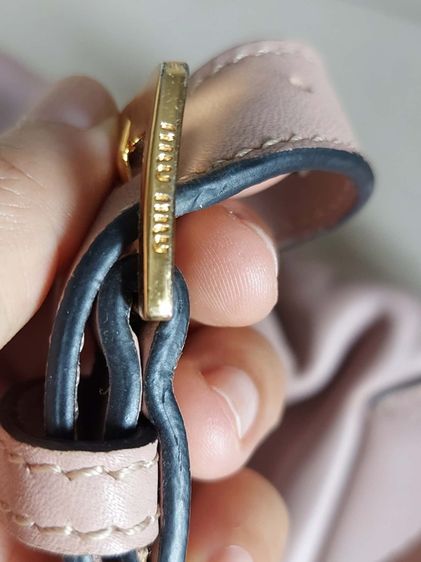 กระเป๋าถือ Miu Miu สีชมพูอ่อน รูปที่ 12