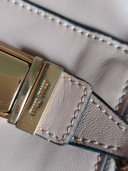 กระเป๋าถือ Miu Miu สีชมพูอ่อน รูปที่ 17