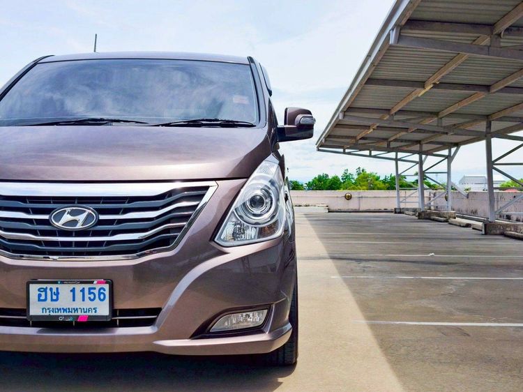 Hyundai H-1 2017 2.5 Elite Utility-car ดีเซล ไม่ติดแก๊ส เกียร์อัตโนมัติ น้ำตาล รูปที่ 3