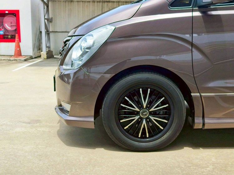 Hyundai H-1 2017 2.5 Elite Utility-car ดีเซล ไม่ติดแก๊ส เกียร์อัตโนมัติ น้ำตาล รูปที่ 2