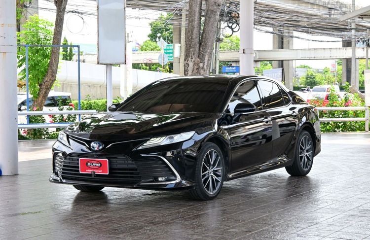 รถ Toyota Camry 2.5 Hybrid Premium Luxury สี ดำ