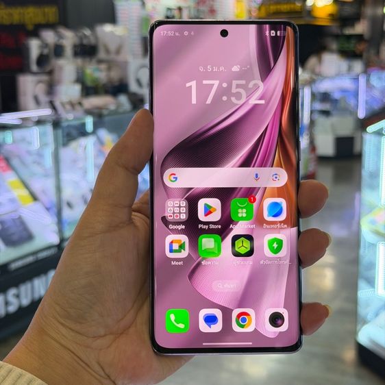 อื่นๆ 256 GB Oppo Reno10 Pro Plus 5G สี Glossy Purple เครื่องศูนย์ สภาพสวยมาก จอขนแมวนิด จอ6.74นิ้ว แรม12รอม256 Snap8 Gen1 กล้อง64ล้าน(3ตัว)🔥🔥