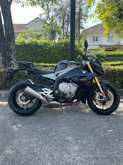 BMW S1000R