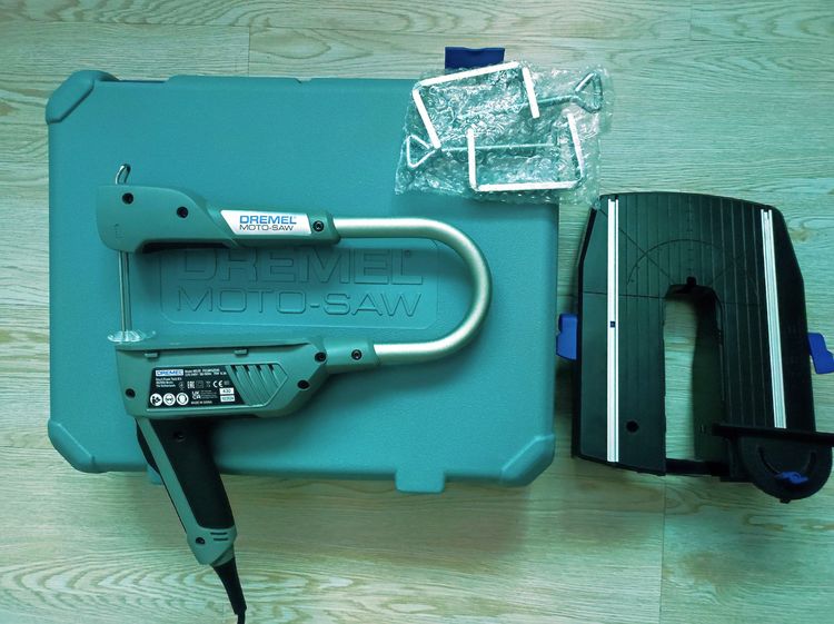 เลื่อยฉลุไฟฟ้าDREMEL MOTO SAW รุ่น MS20 1 5 F013MS20JA สามารถถอดตัวเครื่องออกจากแท่น ใช้เป็นเลื่อยฉลุไฟฟ้ามือถือได้เลย ของใหม่แกะกล่อง รูปที่ 3