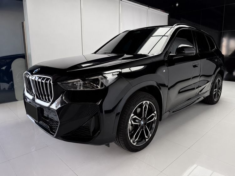 BMW X1 2024 2.0 sDrive20d M Sport Sedan เบนซิน ไม่ติดแก๊ส เกียร์อัตโนมัติ ดำ รูปที่ 2
