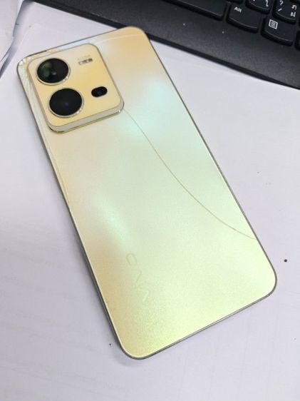  โทรศัพท์มือสอง vivo v25 5G สีทอง รูปที่ 2