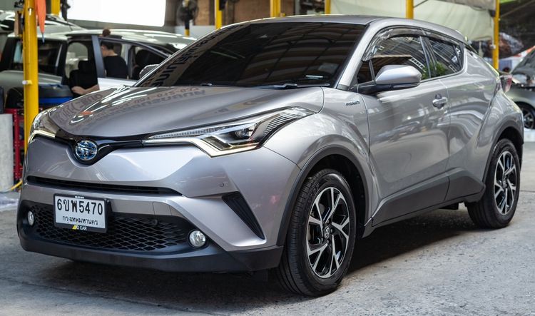 รถ Toyota C-HR 1.8 HV Hi สี เทา