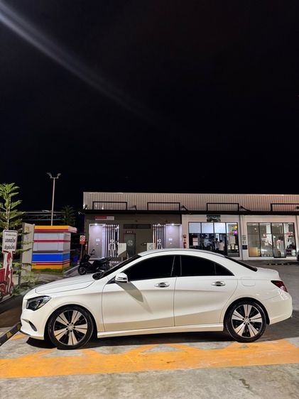 Mercedes-Benz CLA-Class 2018 CLA200 Sedan เบนซิน ไม่ติดแก๊ส เกียร์อัตโนมัติ ขาว รูปที่ 3